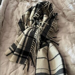 Banana Republic Cream and Black Plaid Scarf